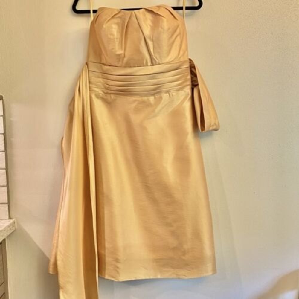 - TRENDY COLLECTION‎ WOMENS EVENING Dress Gold Size 8 Sleeveless Gorgeous